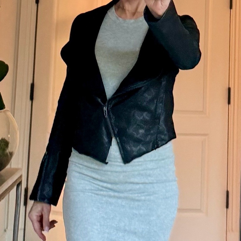 Blank NYC Women's  Black Thin Cropped Leather Jacket